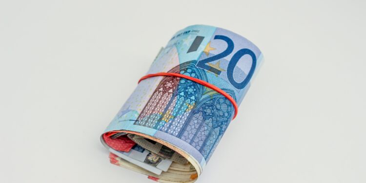 8,5 miljard naar Nationaal Programma Onderwijs